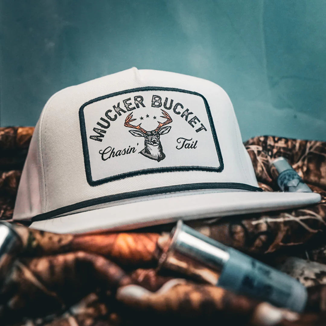 mucker bucket - chasin' tail bucket hat