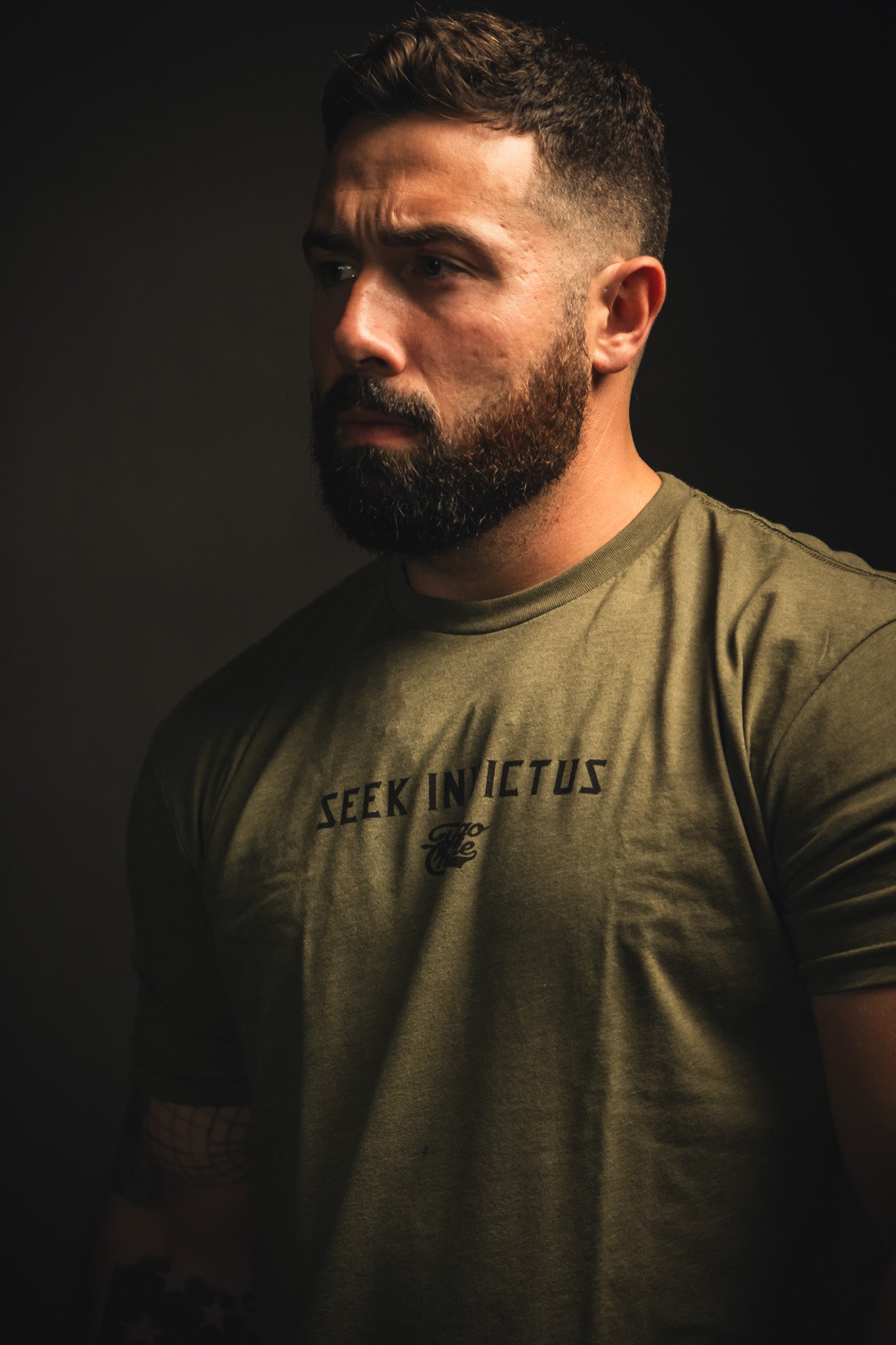 tango charlie - invictus tee on model