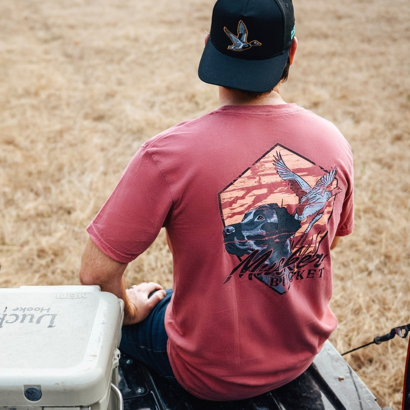 mucker bucket - labrador retriever premium tee