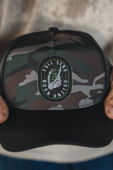 Born United Premium Snapback - Full Send Camo