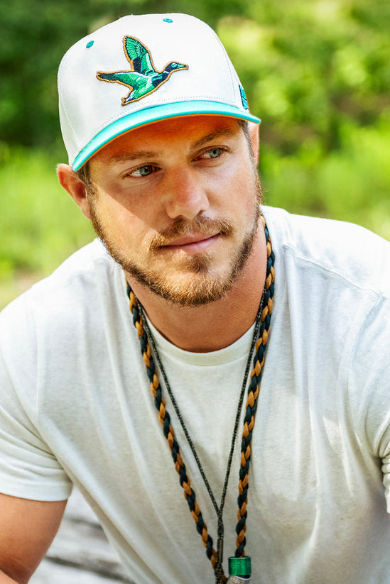 mucker bucket - duck og snapback hat on model