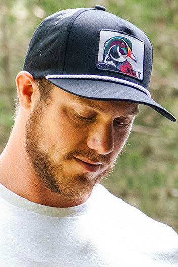 mucker bucket - duck it og wood duck hat on men's model