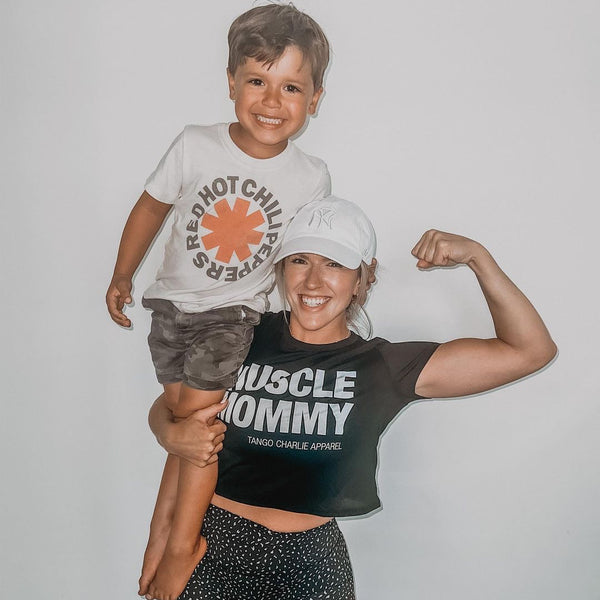 tango charlie - women's muscle mommy black crop tee shirt