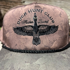 mucker bucket - embroidered duck hunt club swamp leaf hat