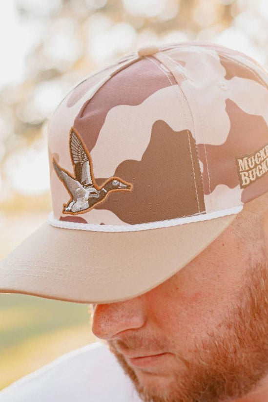 mucker bucket - leaf camouflage duck two toned hat on model