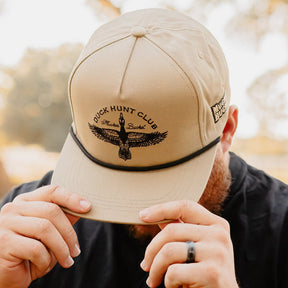 mucker bucket - duck hunt club bucket hat on model